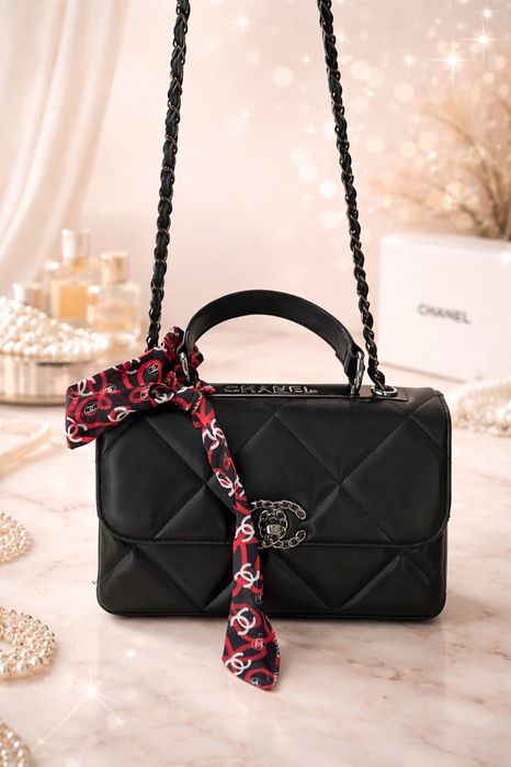 Стильна сумка в стилі Chanel