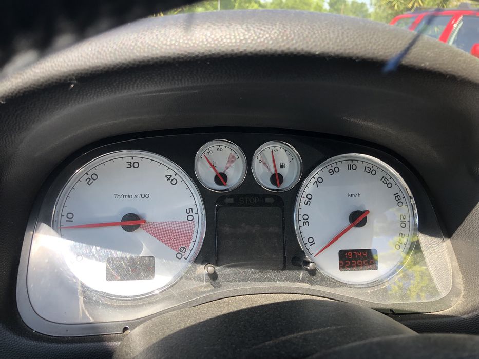 Peugeot 307 SW em bom estado