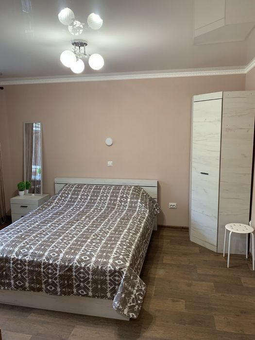 Намыв ,   «Обл. Больница,» Госпиталь», 1-к/к посуточно.