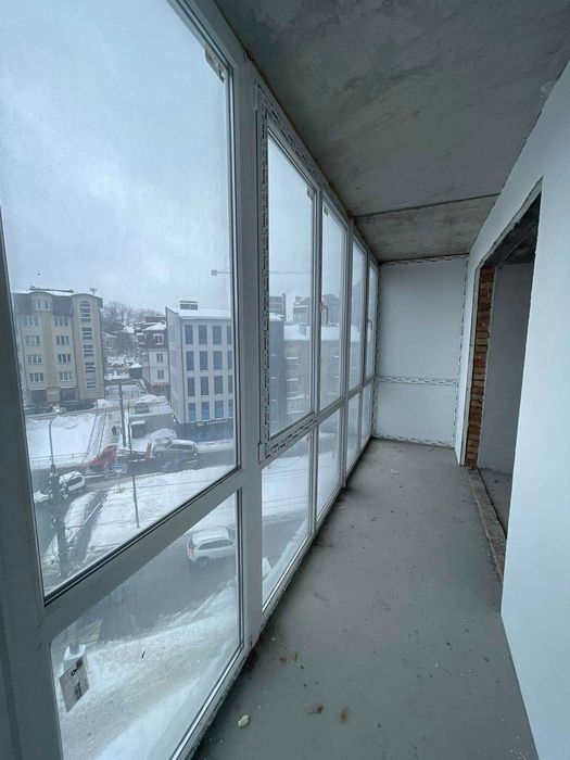 Продаж 1 км квартири на Крушельницькій в центрі у новому будинку