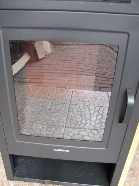 Kominek elektryczny grzewczy wykończenie drewno 1900W Klarstein