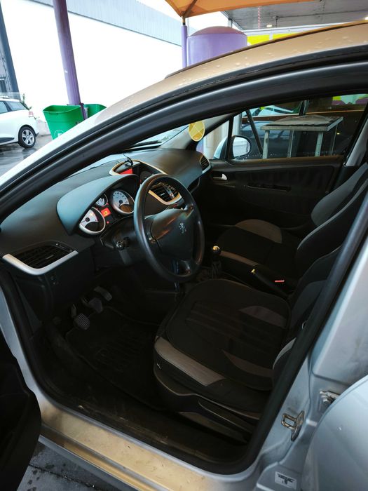 Peugeot 207 1.4 HDI Premium