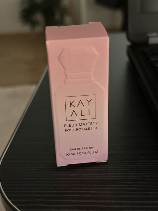 Kayali fleur majesty rose royale 31