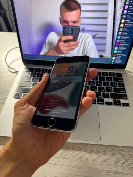 Телефон Apple iPhone 6s 32Gb АКБ 60%