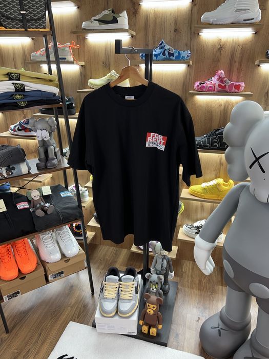 Футболка VETEMENTS “For Rent” Black / Red