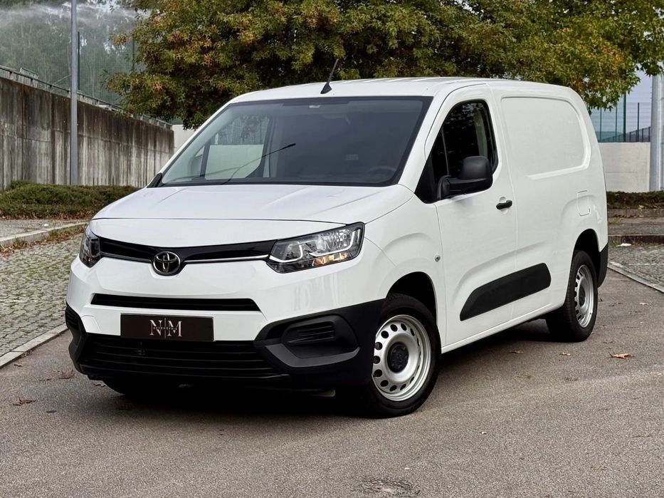 Toyota Proace City L2 1.5D - 3 Lugares