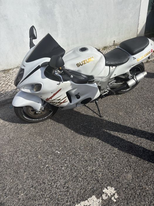 Moto , suzuki hayabusa gsx 1300 R 1999