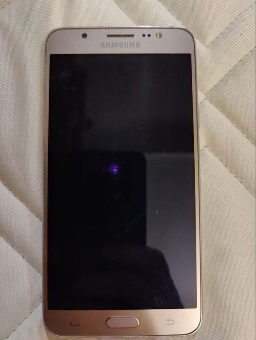 Смартфон Samsung galaxy J7 2016(SM-J710F)16 GB Gold-Робочий