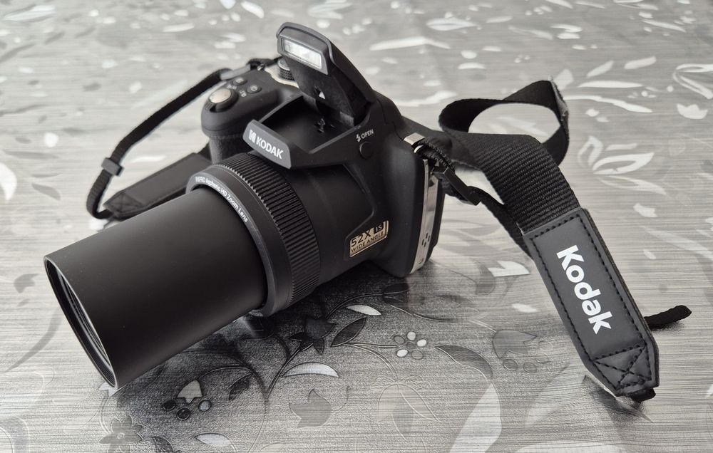 Aparat fotograficzny Kodak PixPro AZ528 jak nowy