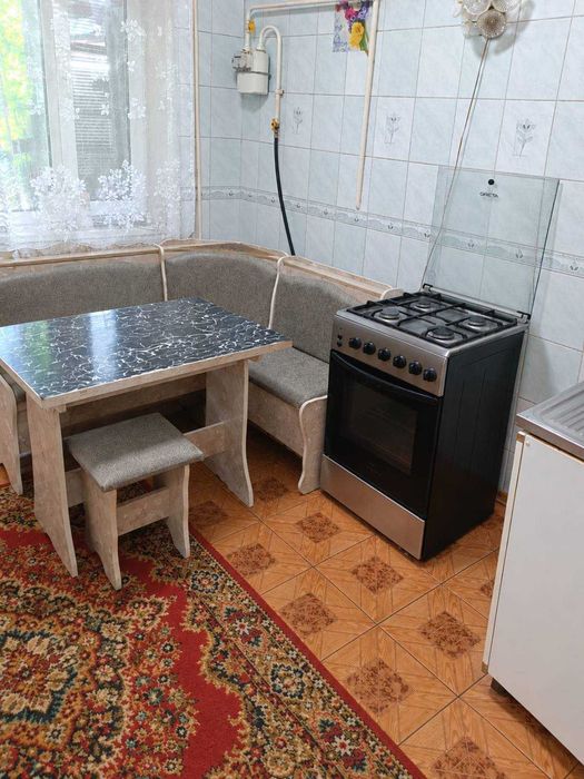 АН Здамо 2 кімн Павлоград,  Центр 1-й поверх