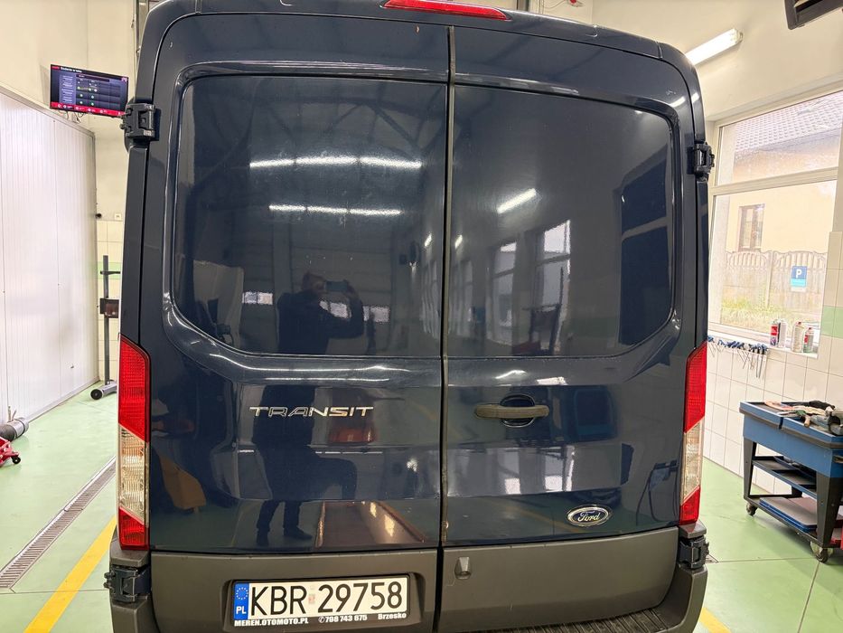 Ford Transit  Przebieg 242 000_Bezwyapdkowy_Klimatyzacja
