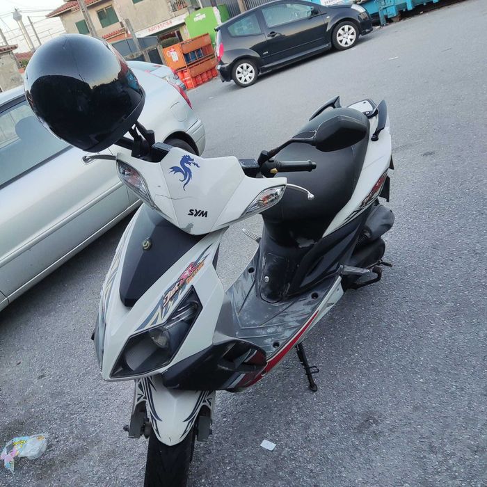 Sym 50cc scooter 2011 model petrol