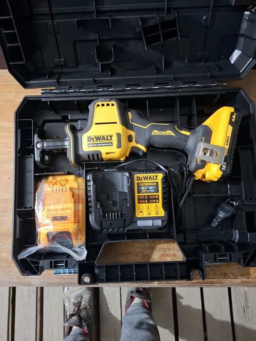 Serra de sabre Dewalt