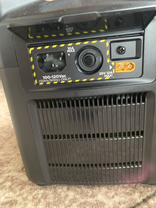 Зарядна станція Eco Flow RIVER PRO. 600w/720Wh Model: EF4 Pro