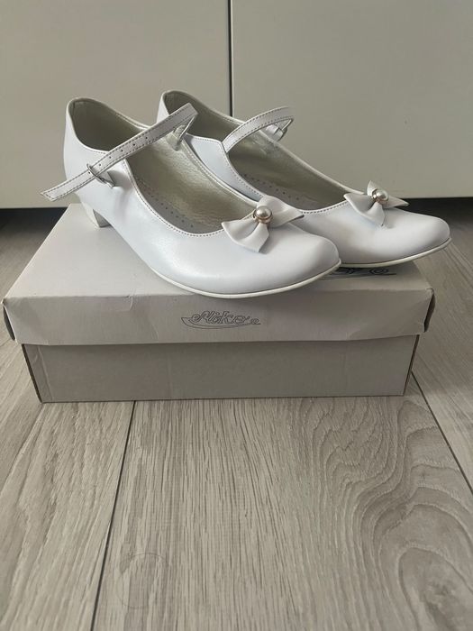 Eleganckie buty skorzane MIKO