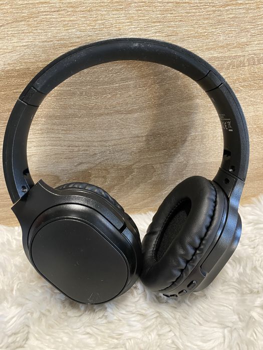 bezprzewodowe słuchawki nauszne