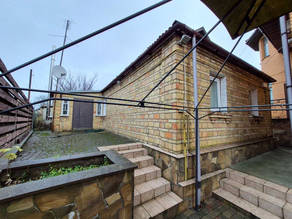 Продам добротний будинок 225м2 з ремонтом меблями і технікою, 10 соток