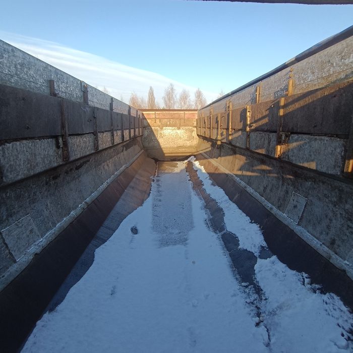 Напів причіп в доброму стані