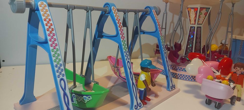 Lote Playmobil Parque de Atrações / Feira Popular com Carrossel de Luzes + Extras