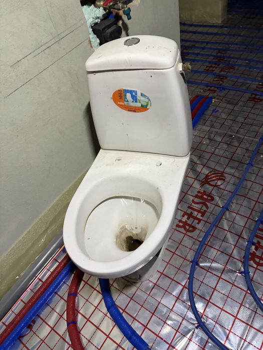 Унітаз для ремонту