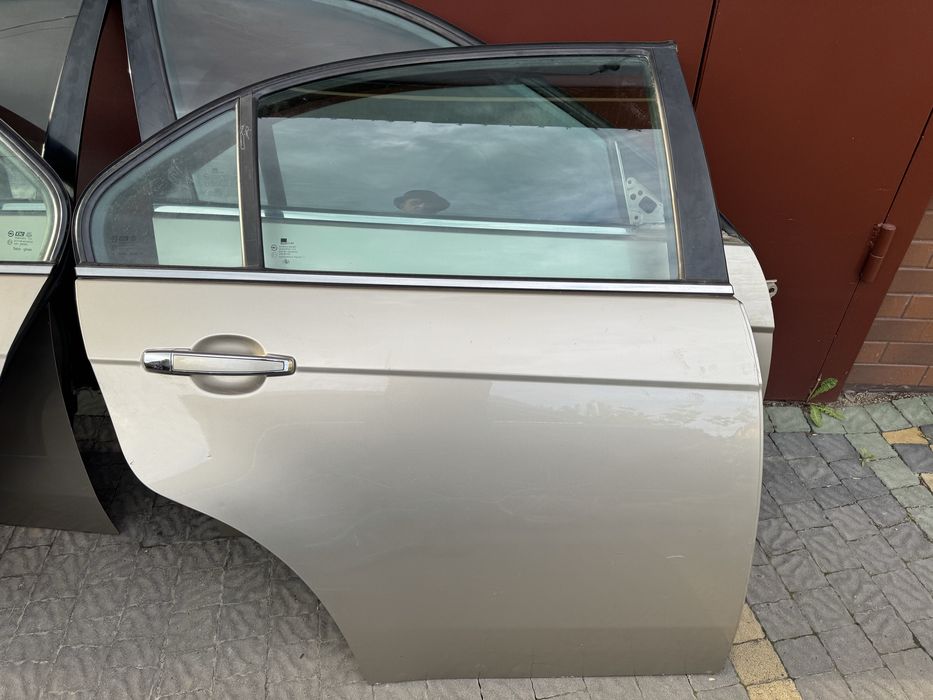 Двері для автомобіля Chevrolet Epica