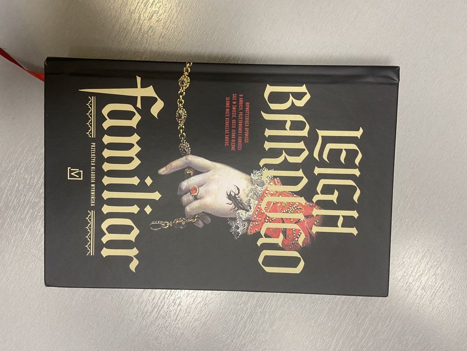 Leigh Bardugo - familiar