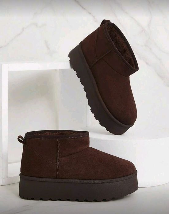 Botas Castanhas sola dupla