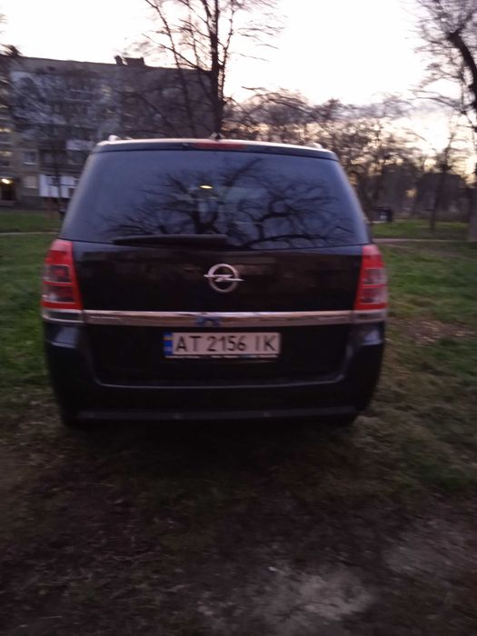 Чудовий  мінівен