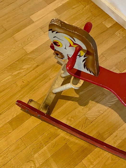 Cavalinho de madeira vintage