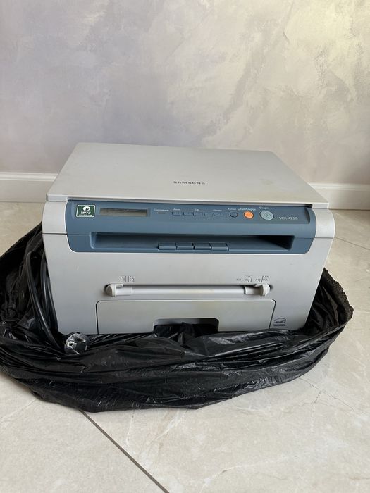 Продам принтер Samsung SCX-4220