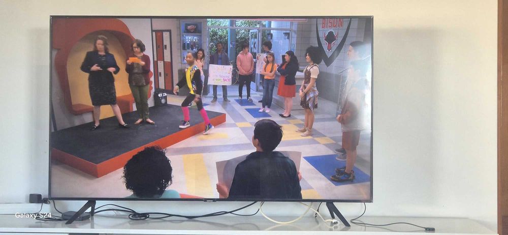 TV SAMSUNG UE55TU7025 (LED - 55'' - 140 cm - 4K Ultra HD - Smart