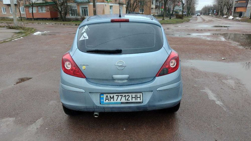 Opel Corsa 2009 1,2 бензин обмен опель корса