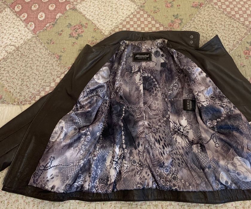 Куртка кожаная, S