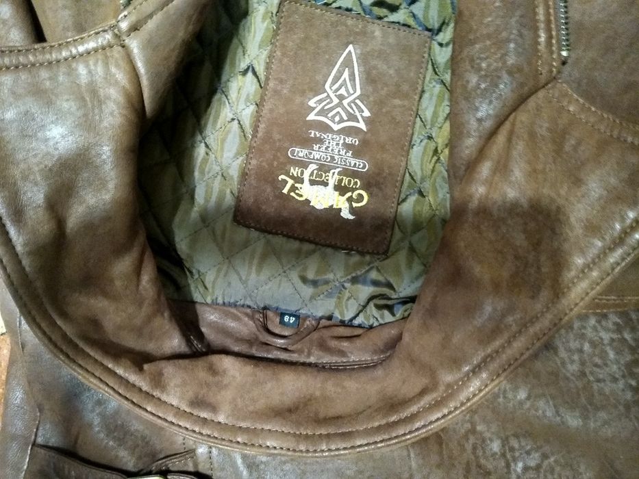 kurtka  brązowa  firma  CAMEL  rozmiar  48