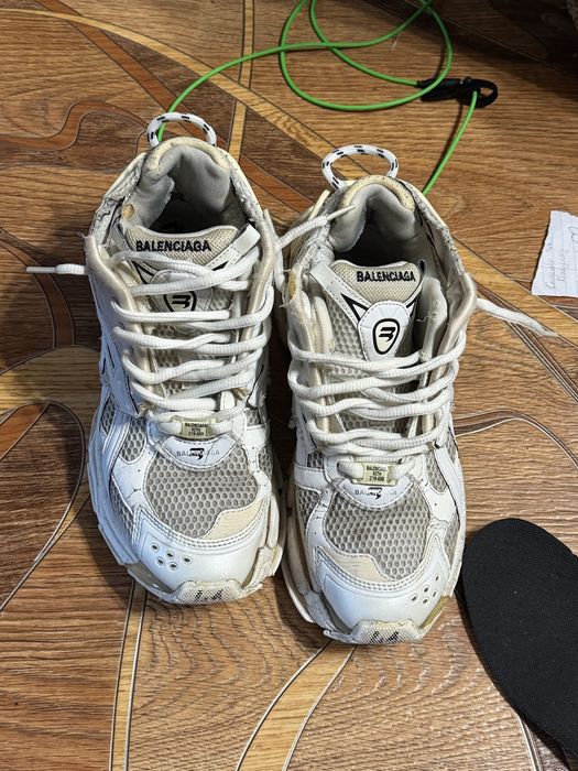 Balenciaga runner white