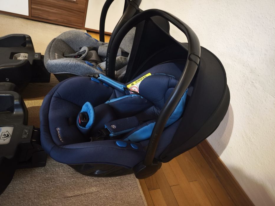 Fotelik z bazą isofix Avionaut Pixel granatowy