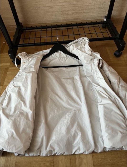 Жіноча куртка пуховик