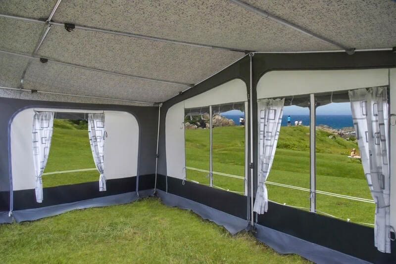 Hobby LandHaus 750, 2000 року кемпер, дім на колесах