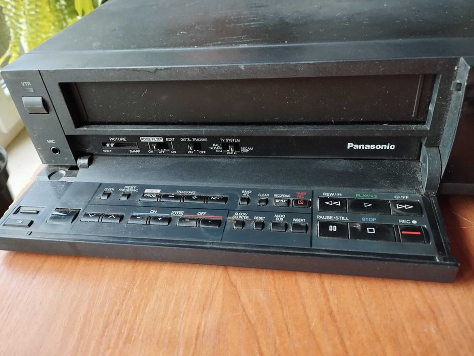Magnetowid odtwarzacz VHS Panasonic NV-J35HQ