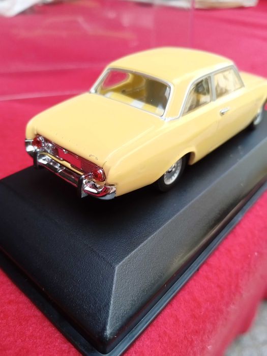 1/43 Ford Taunus 17m TS P3 1960 - Minichamps