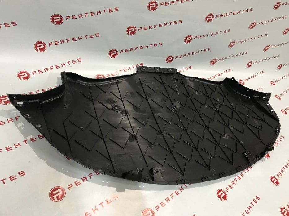 Захист нижній заднього бампера Tesla Model 3 1100838-00-C 1135410-00-A