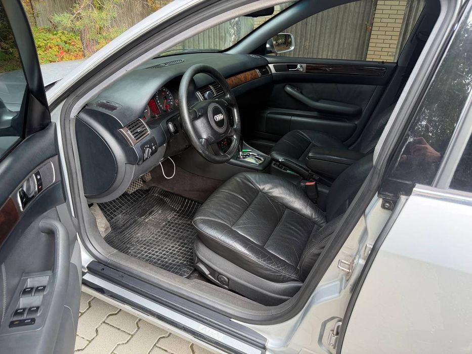 Audi A6 2001 рік. 2,5 дизель кпп автомат