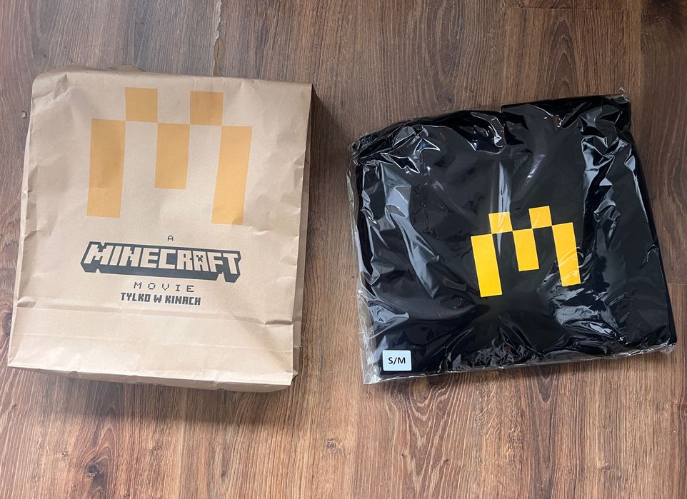 Limitowana bluza Minecraft McDonald's / 1 bluza L/XL, 1 bluza s/m