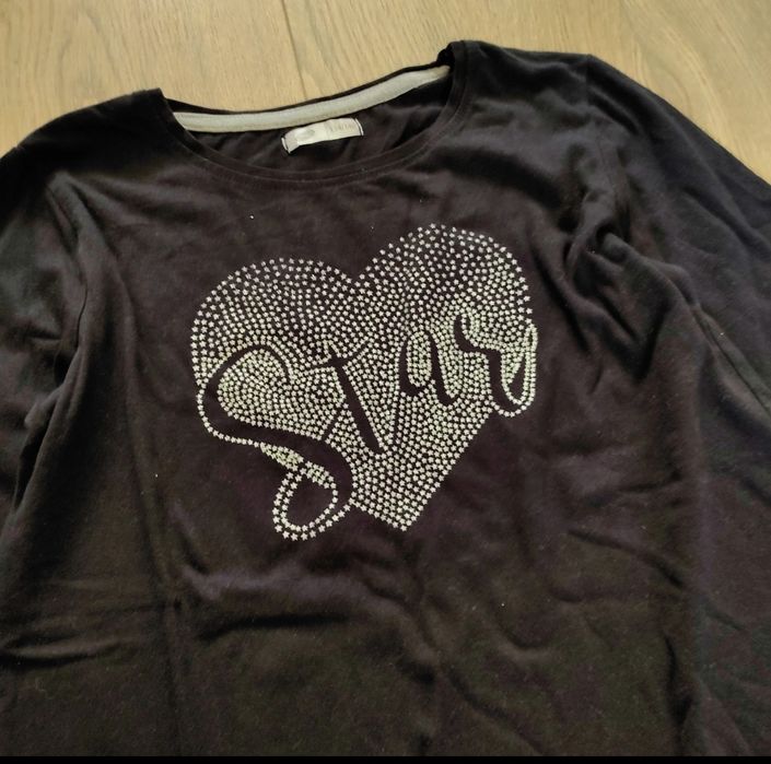 T-shirt czarny na długi rękaw 134/140