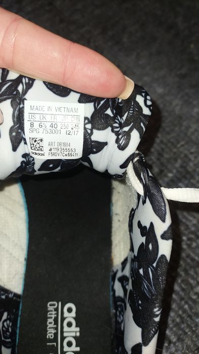 Кроссовки, кеды adidas