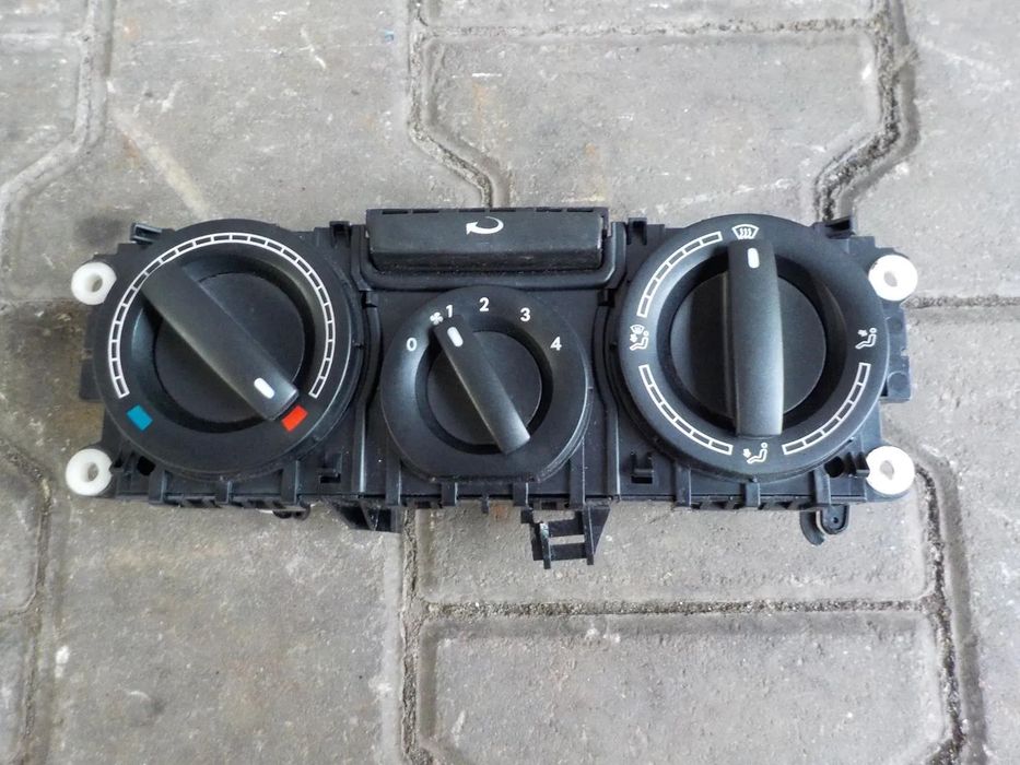 VW T5 LIFT PANEL OGRZEWANIA NAWIEWU 7H0819045A9B9