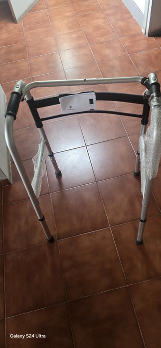 Andarilho completamente novo