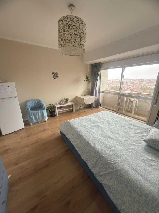 quarto de casal com varanda