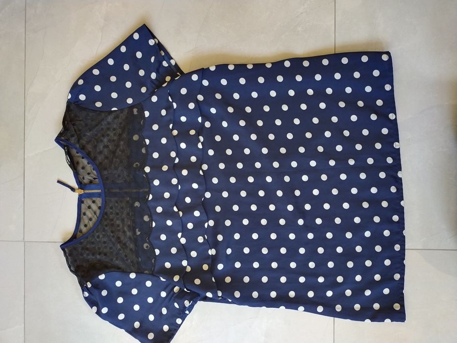 Elegancka bluzka w kropki 38