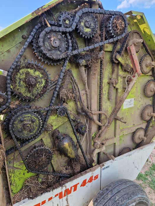 Sprzedam prasę rolującą Claas rollant 44 s nie 46 welger 12